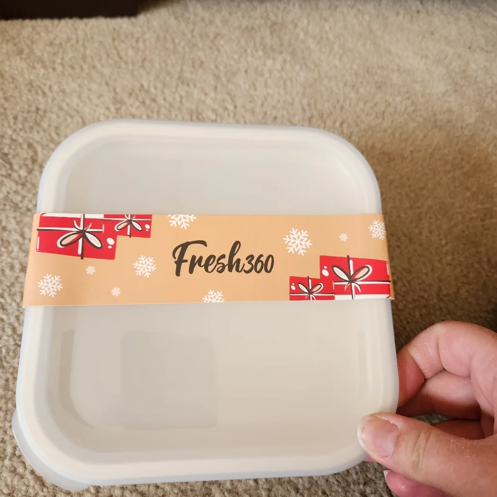 Christmas Bamboo Food Storage Container Candy Canes NWT 22oz